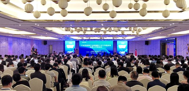 0227_192826_933.jpg 242.jpg